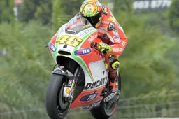 Valentino Rossi: "A Phillip Island nel 2011 abbiamo sofferto"