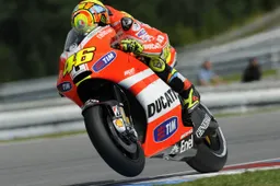 MotoGP: Valentino Rossi "Un bel passo avanti con la moto"