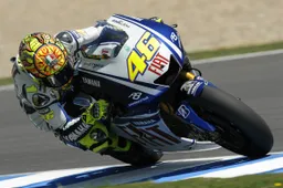 MotoGP Jerez Gara: Valentino Rossi vince la prima gara 2009