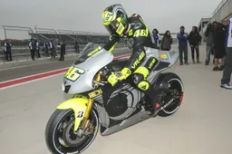 Valentino Rossi e Yamaha, tutto rimandato a febbraio