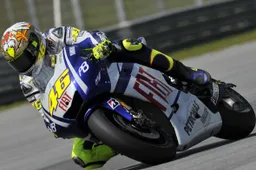MotoGP Test Sepang: Valentino Rossi "Veloci e costanti"