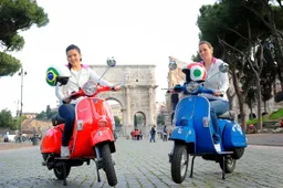 Vespa Days 2011, grande parata a Roma