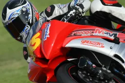 Superstock 600 Donington Prove Libere 1: svetta Lonbois