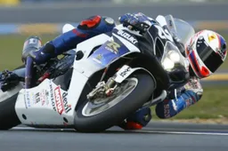 24h Le Mans: prima ora, Suzuki SERT prova la fuga