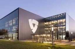 REV'IT! fa acquisti e si prende Vircos marchio sartoriale italiano