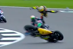 MotoGP: Marco Bezzecchi SOS, atterraggio d'emergenza (video)