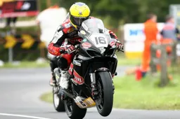 Walderstown Road Races: i fratelli Dunlop in trionfo, a Michael la finale