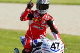 ASBK: Wayne Maxwell firma con il team GAS Honda