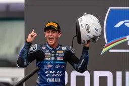 FIM Yamaha R3 BLU CRU: Alessandro di Persio rafforza il suo primato