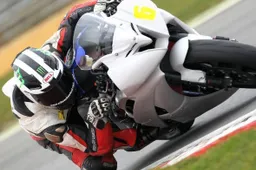 Tourist Trophy: John McGuinness e William Dunlop in gara a Brands Hatch