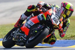 Xavi Forés con Ducati vince al debutto nel MotoAmerica Supersport