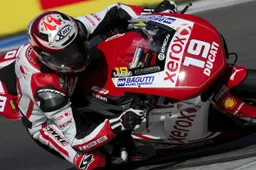 Superstock 1000: Xavier Simeon al raduno "Lady Ducati"