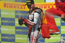 Superstock 1000: Simeon sempre più leader, vicino al titolo