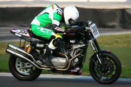 Vance & Hines XR1200 Series: test ufficiali a Indianapolis