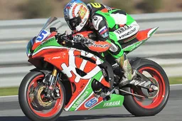 Supersport: Yamaha Yakhnich Motorsport vola a Jerez