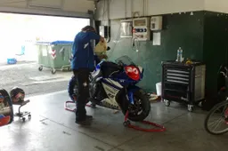 Superstock 1000: Sylvain Barrier a Misano con la R1 2009