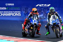 Supersport: Yamaha in festa, la nuova R9 porta l'11° iride costruttori