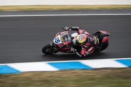 Supersport Phillip Island: Yari Montella prende il volo "Che buon inizio"