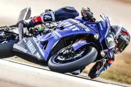 24h Le Mans Moto Qualifiche 2: YART Yamaha con Canepa in pole