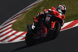 All Japan Superbike Yoshimura Suzuki con Tsuda e Hamahara