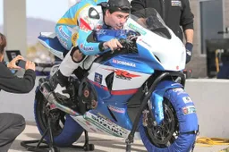 AMA Superbike: i nuovi colori 2013 di Yoshimura Suzuki