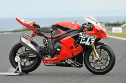 Superbike: Yoshimura Suzuki wild card anche a Portimao