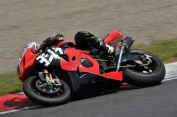 Superbike: Yoshimura Suzuki salta Assen, tentativo per Monza