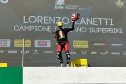 Superbike, Lorenzo Zanetti tricolore amaro "Errore mio, mi spiace finire così"