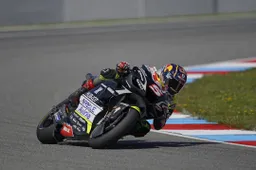 MotoGP, Brno: Che sorpresa Johann Zarco, è pole position!