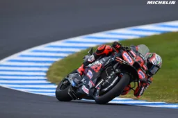MotoGP Australia: Marco Bezzecchi sei incredibile, Aprilia vola