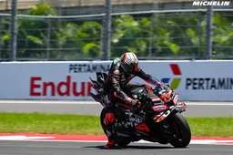 MotoGP Indonesia: tante cadute e sorprese... E Marco Bezzecchi spicca il volo