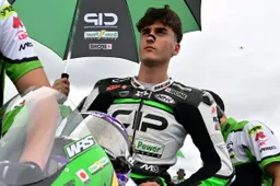 Lo strano caso di Adrian Cruces: Moto3/JuniorGP, Moto2... Ma nel Mondiale "torna" in Moto3