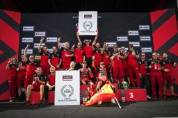 Superbike: Aruba Ducati cala il poker, 4° titolo a squadre "Ma il lavoro non è finito"