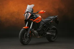 KTM 1390 SMT: il ritorno di una leggenda, in chiave moderna