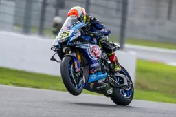 Superbike Aragon, Locatelli sempre più leader Yamaha con doppio obiettivo