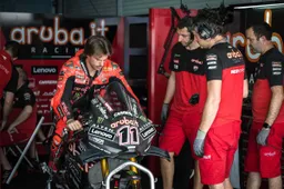 Superbike, Nicolo Bulega in MotoGP? Sì, ma a una condizione