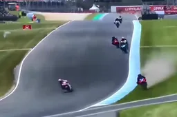 MotoGP, Phillip Island ed il "fattore vento": vi ricordate la caduta da paura di Oliveira?