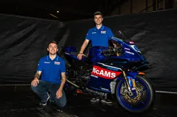 Yamaha si prepara per il debutto della R9 nel British Supersport