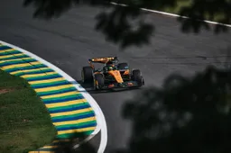 Norris in Pole per la Sprint a Interlagos: Antonelli a un soffio, Piastri terzo e Verstappen solo sesto