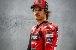 Bulega torna a Valencia sulla Ducati: aspettative basse, ma fame di crescita