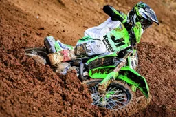 Romain Febvre domina nel Motocross giapponese: Valerio Lata è 2°!