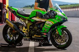 Kawasaki si rafforza: aumentano piloti e team nel CIV