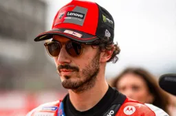 Pecco Bagnaia, his crisis explained by Aldeguer: "He thought too much about 2024"