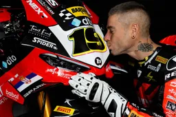 Alvaro Bautista, envied, feared and penalized: "I could have retired, but I don't want regrets"