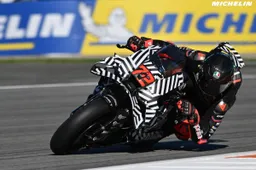 Aerodynamic revolution at Aprilia: "We're not just looking at Ducati