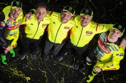VR46 avanti con Ducati e Valentino Rossi senza loghi