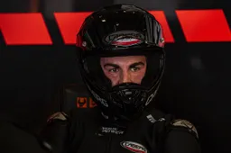 Surra in Superbike con Motocorsa: storia di una rinascita