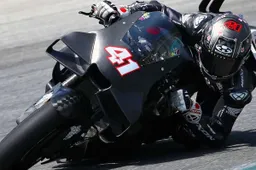 Aleix Espargaró spellbound by the 2026 Honda: "The best MotoGP bike I've ridden." Quartararo also approves