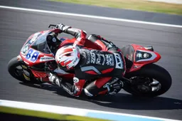 World Supersport: Giombini a surprise standout at Phillip Island on Motozoo's MV Agusta