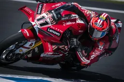 Superbike Phillip Island, test 1: Ducati missile, Bulega è già davati